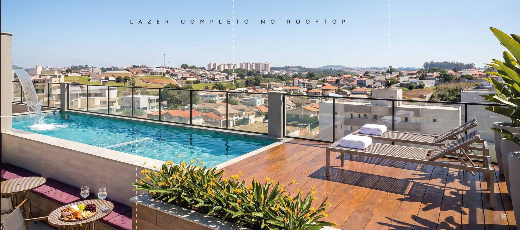 Piscina adulta e infantil com cascata e prainha